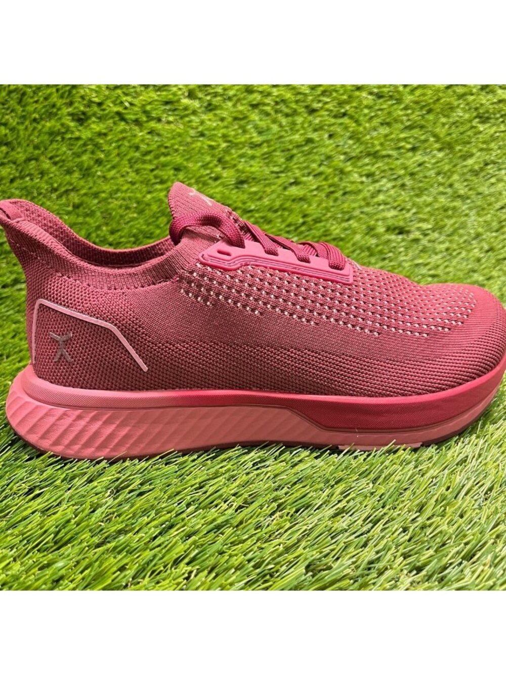 Flux Footwear Adapt Runner Vibrant Pink Womens Size 6.5 Athletic Shoes Sneakers